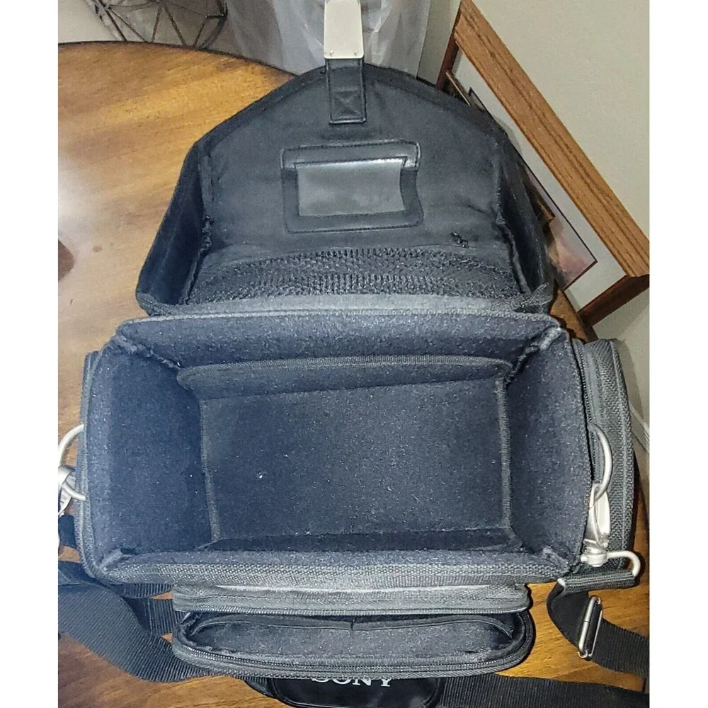 Sony Handycam Camera/Camcorder Medium Bag for DVD & MiniDV Case LCS-VA5